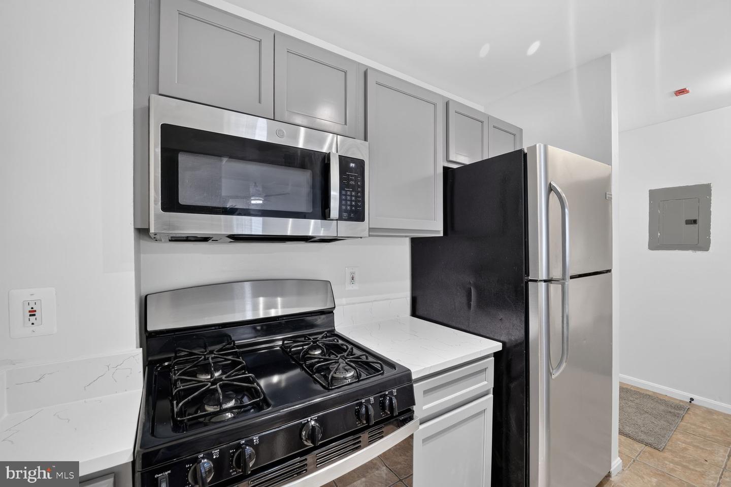 13900 Farnsworth Ln #4305 Property Photo 4