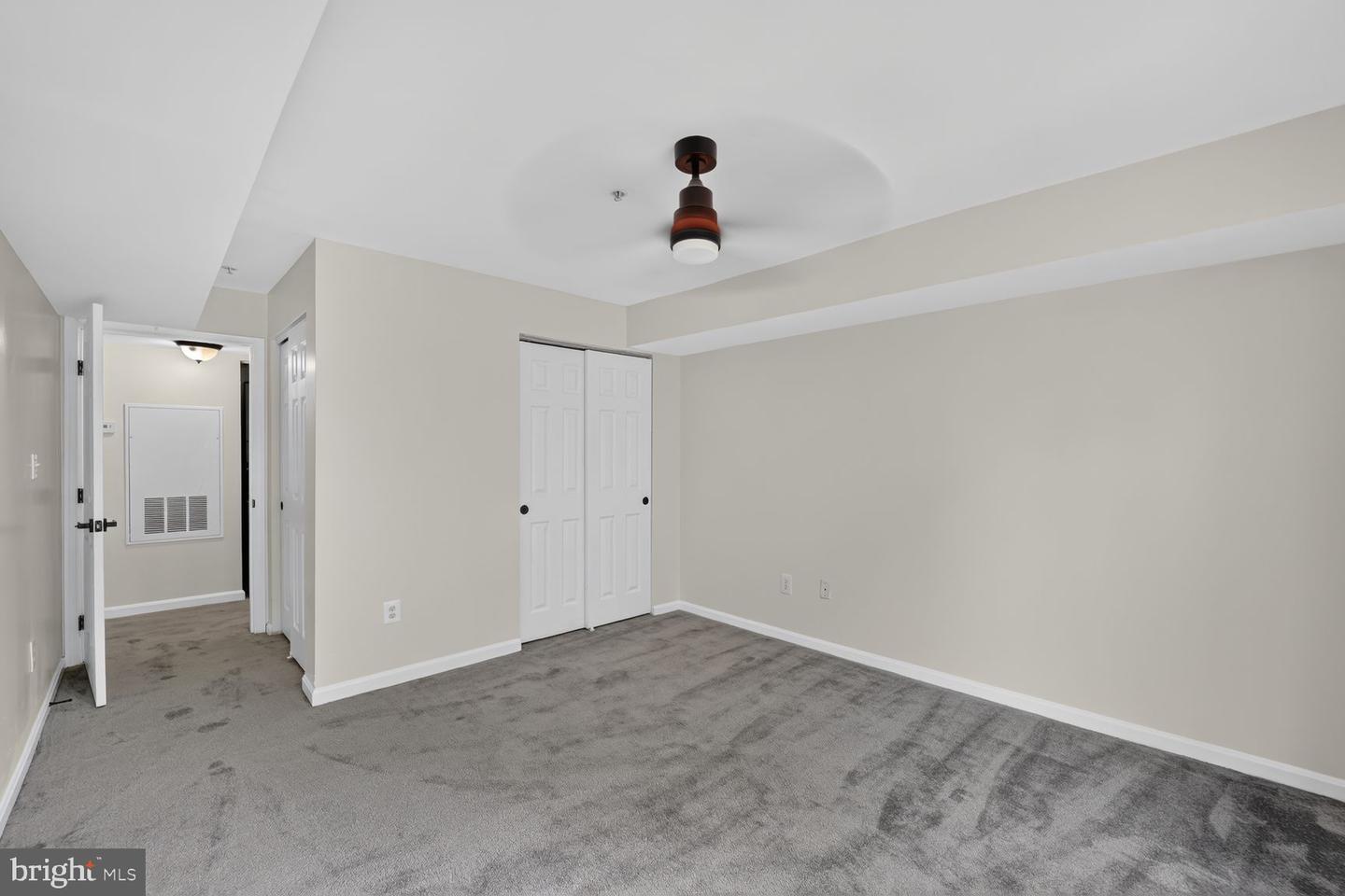 13900 Farnsworth Ln #4305 Property Photo 11