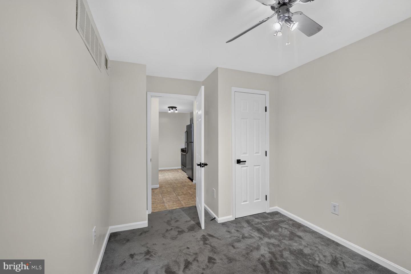 13900 Farnsworth Ln #4305 Property Photo 18
