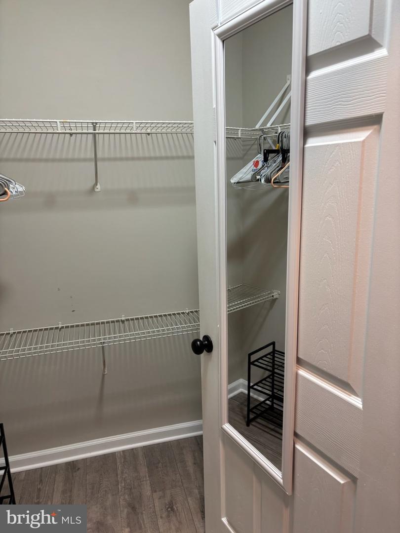 15613 Everglade Ln #g101 Property Photo 16