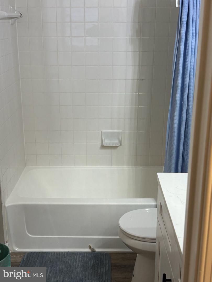 15613 Everglade Ln #g101 Property Photo 27
