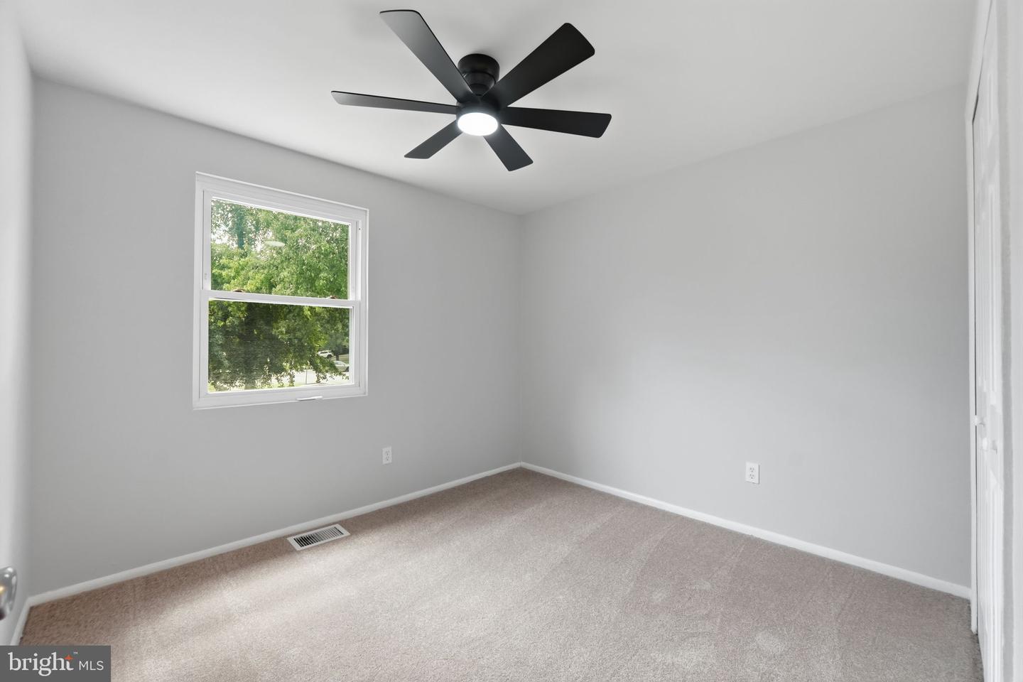 12403 Persimmon Rd Property Photo 26