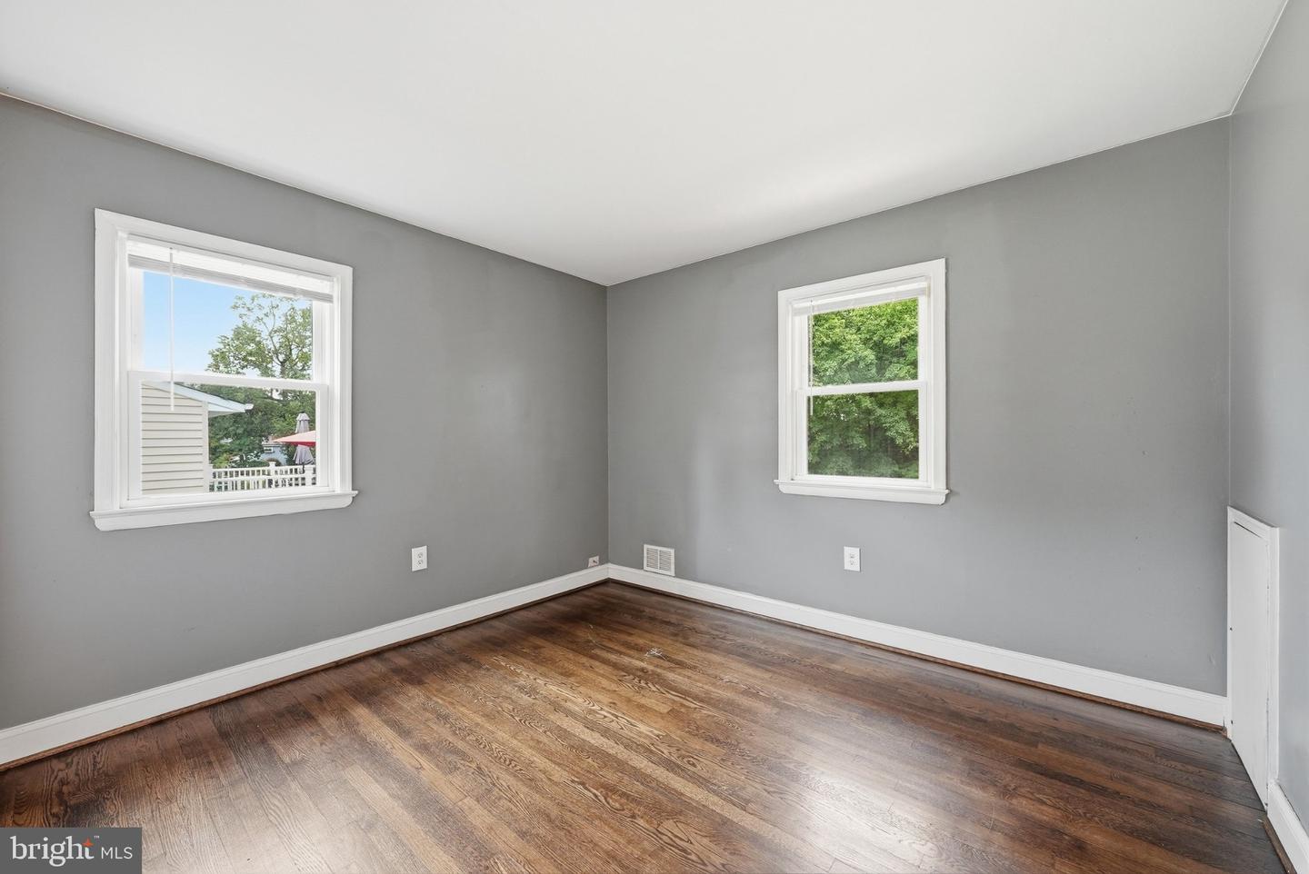 8905 Bold St Property Photo 12