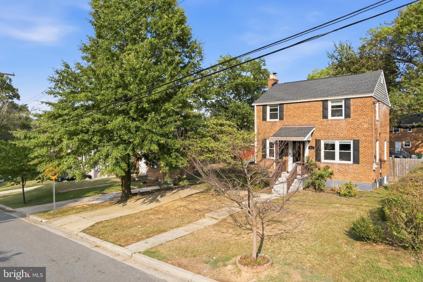 4811 70th Pl Property Photo 1
