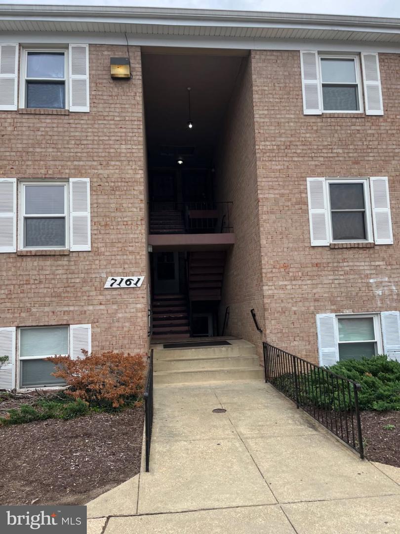 7161 CROSS ST #T-4 Property Photo 1