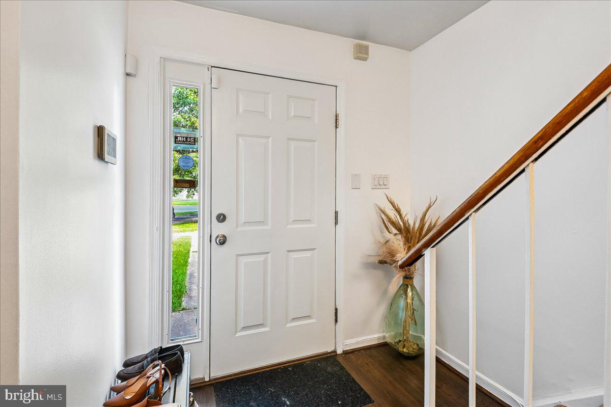 8910 Fairhaven Property Photo 2