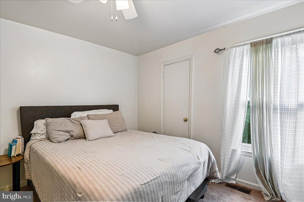 8910 Fairhaven Property Photo 16