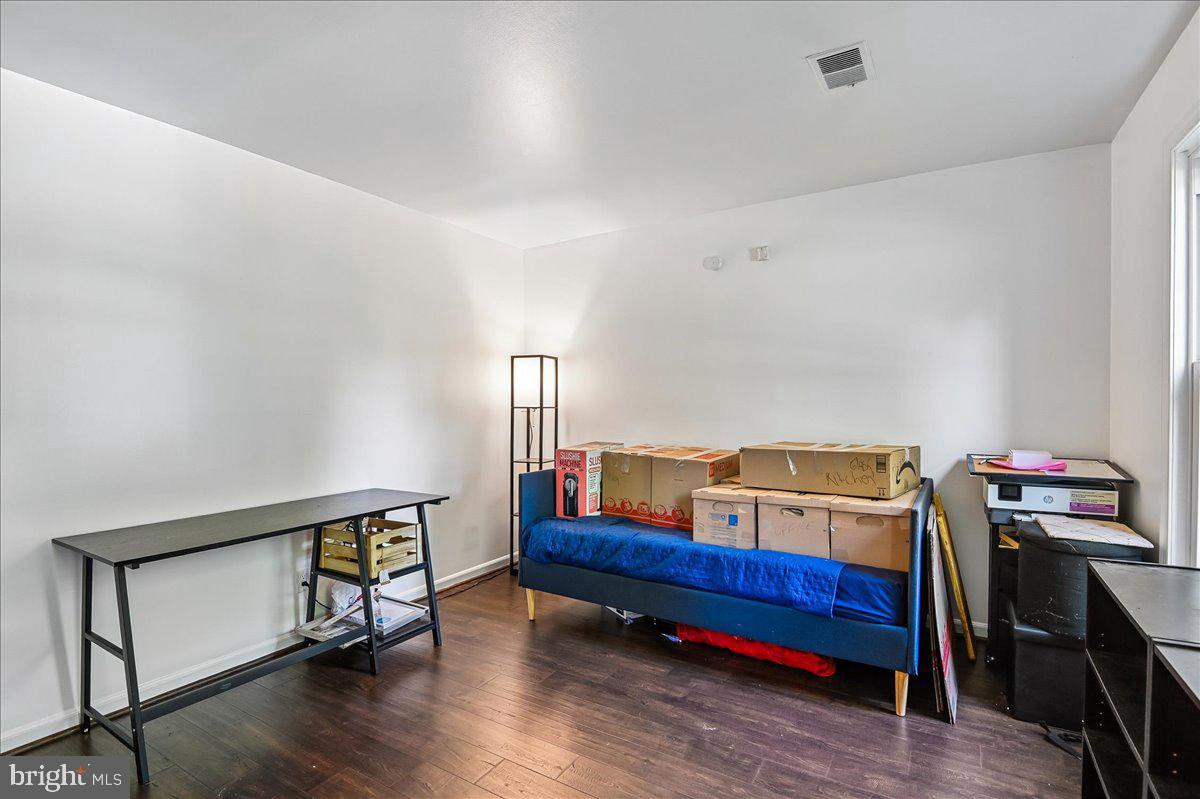8910 Fairhaven Property Photo 24