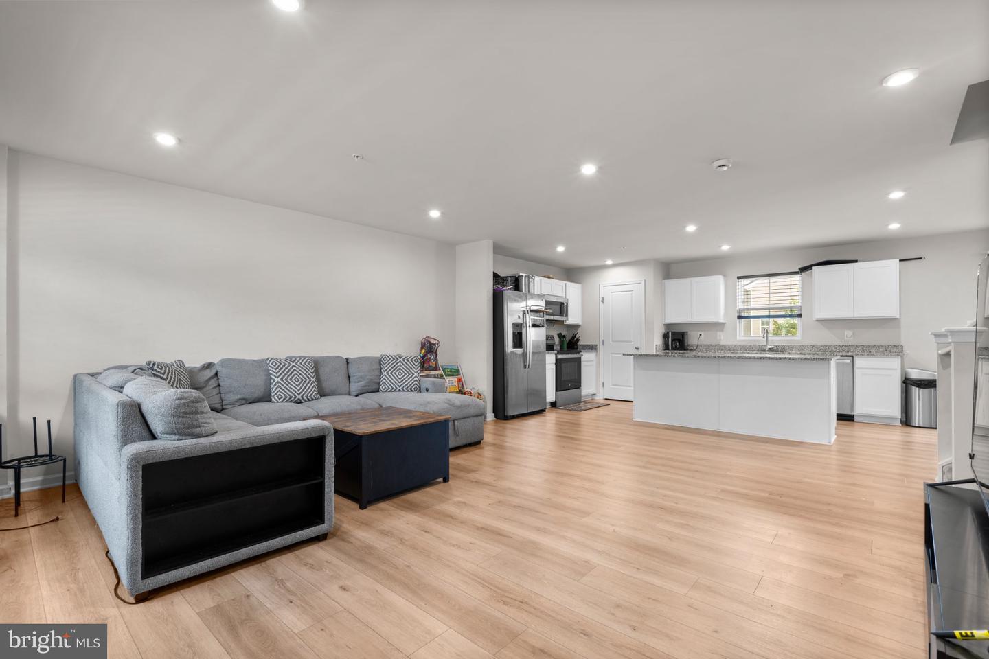 1122 Brooke Road Property Photo 2
