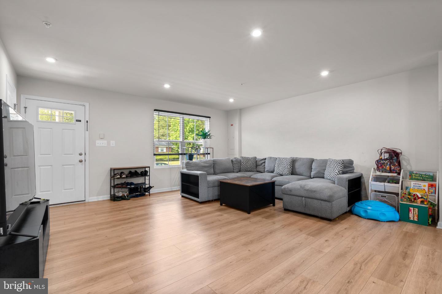 1122 Brooke Road Property Photo 4