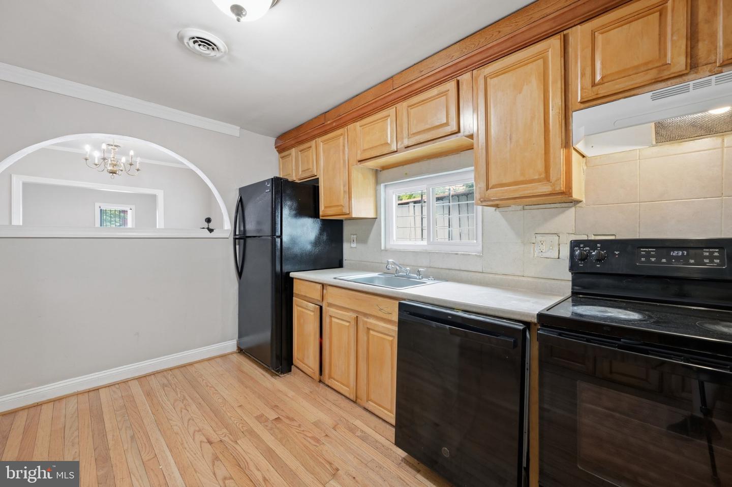 805 Eastern Ave Property Photo 14