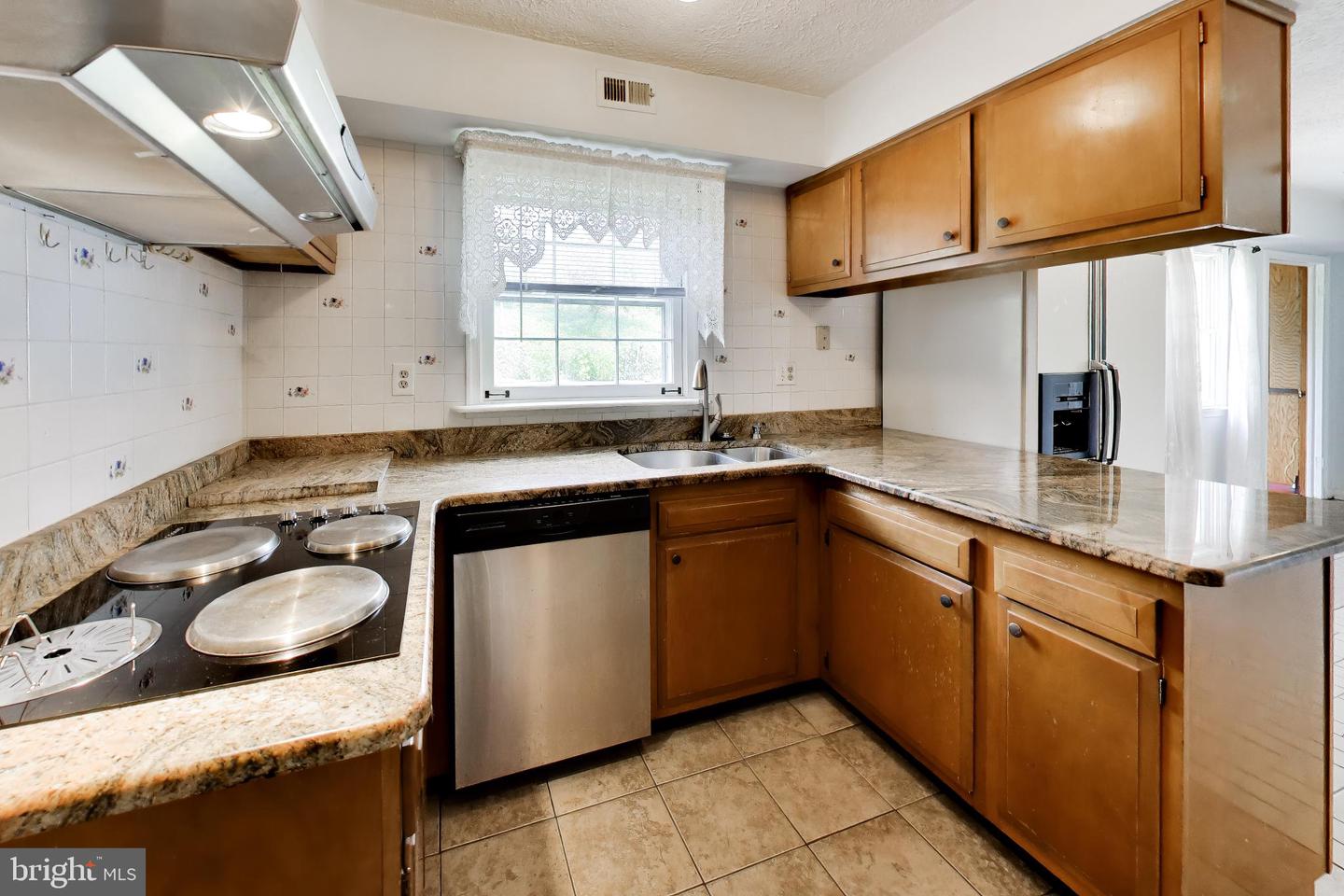 12306 Rockledge Dr Property Photo 8