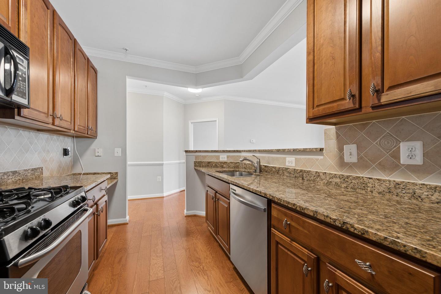 MDPG2218062 Property Photo 28