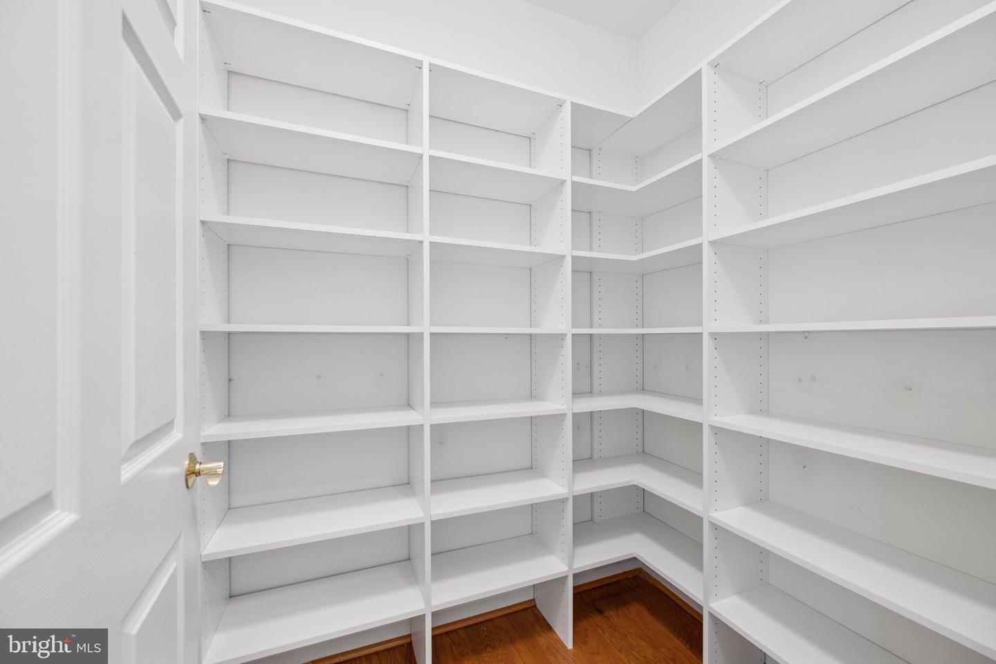 MDPG2218062 Property Photo 33