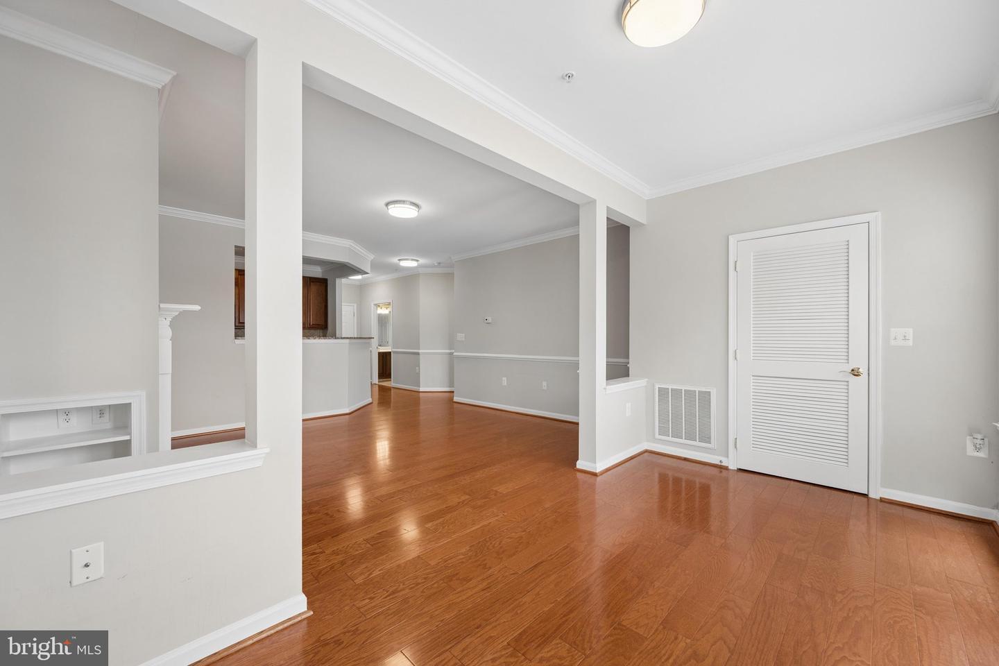 MDPG2218062 Property Photo 56