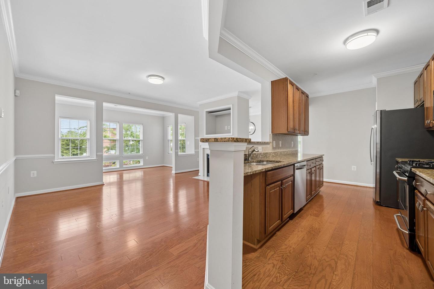 MDPG2218062 Property Photo 58