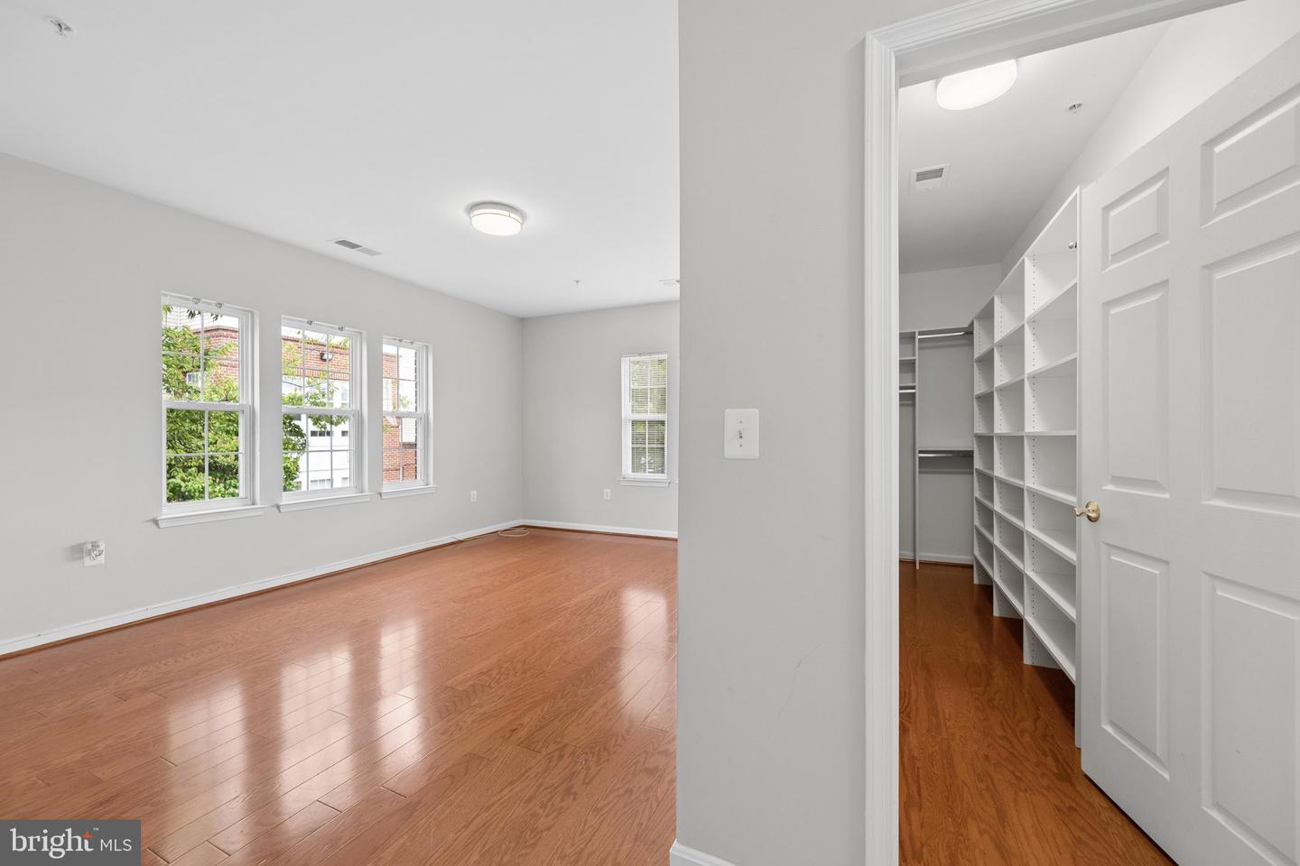 MDPG2218062 Property Photo 59