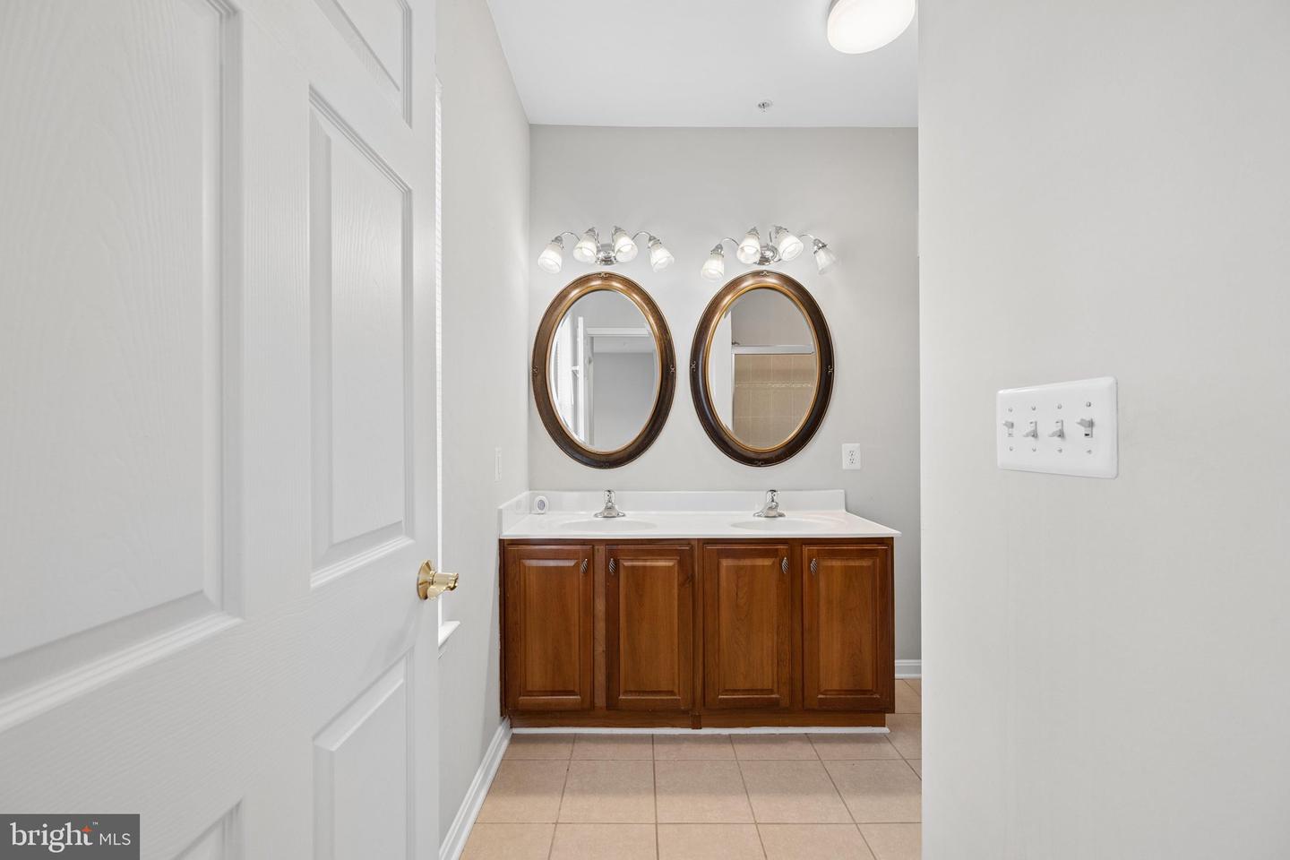 MDPG2218062 Property Photo 63