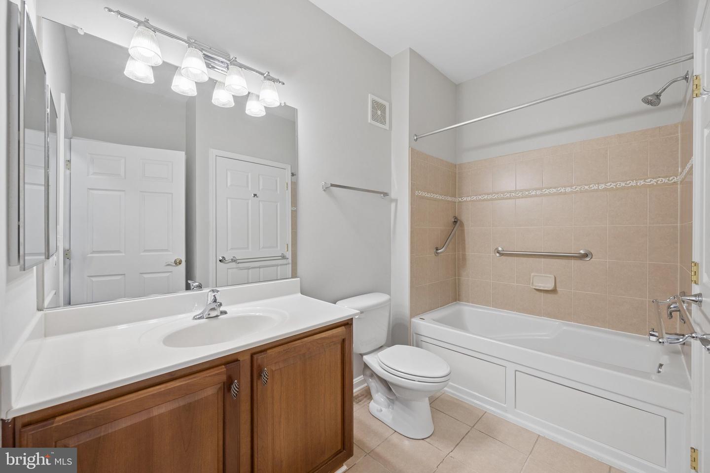 MDPG2218062 Property Photo 66