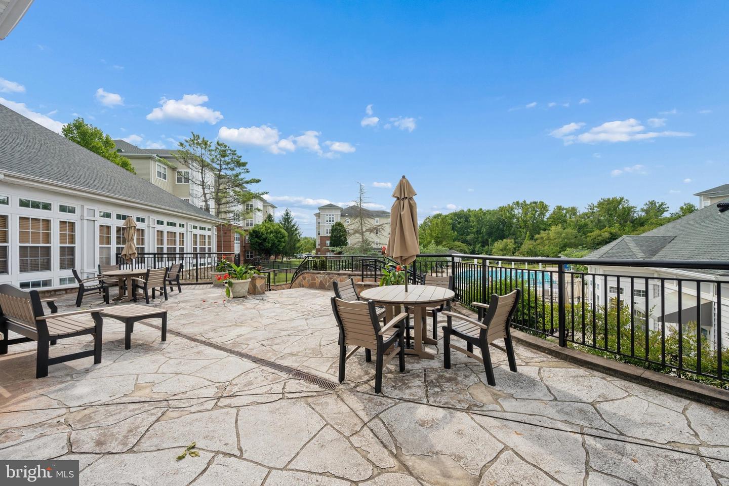 MDPG2218062 Property Photo 76