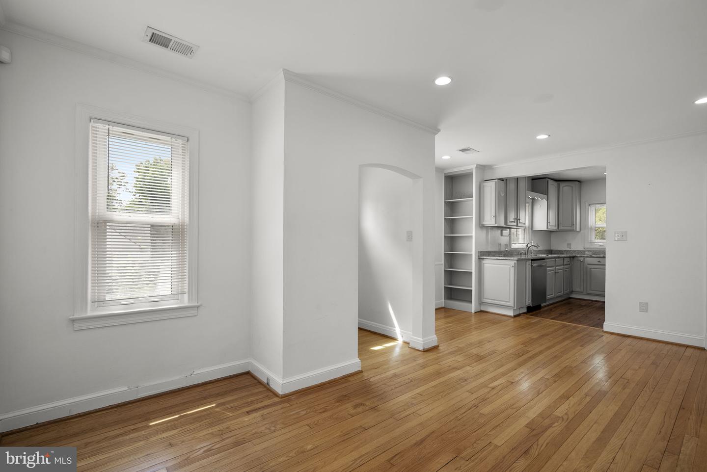 4810 Delaware St Property Photo 2