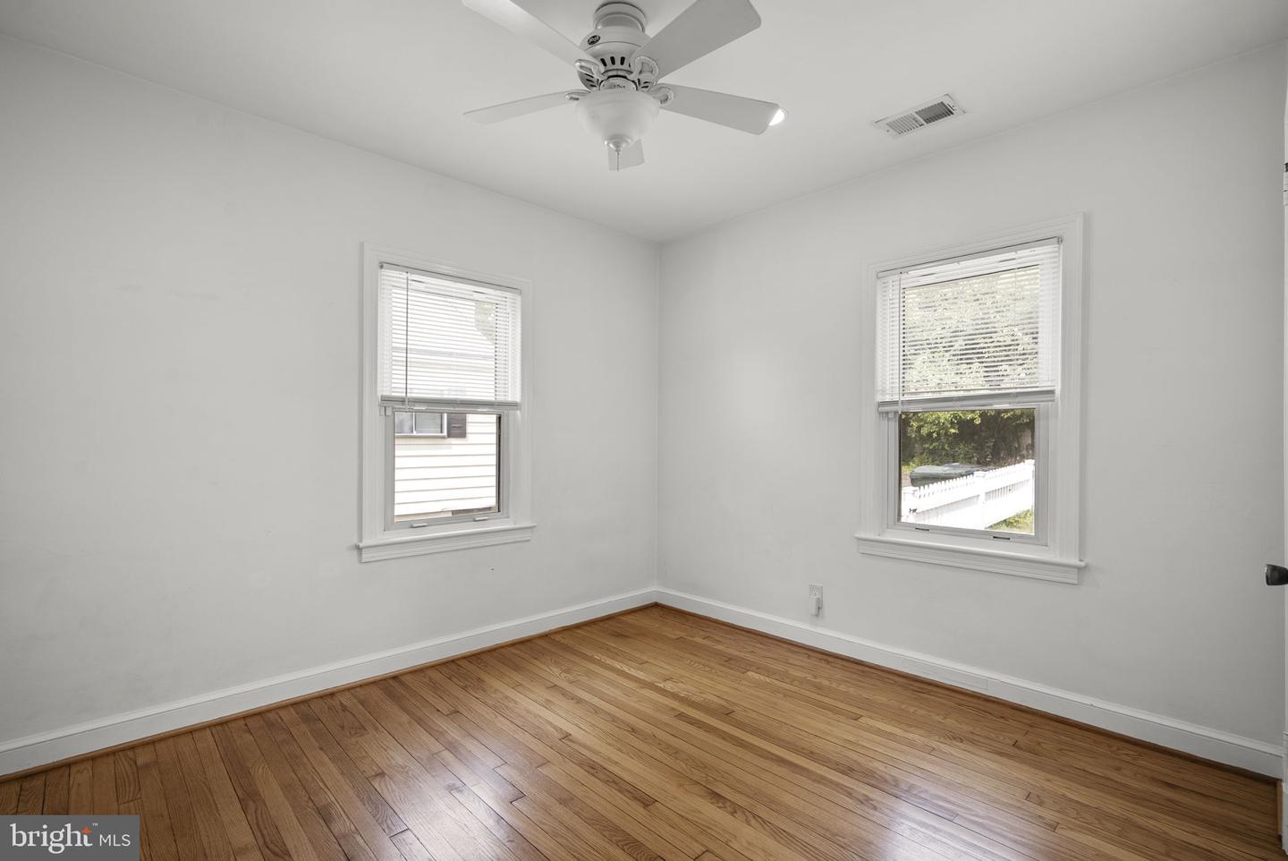 4810 Delaware St Property Photo 5