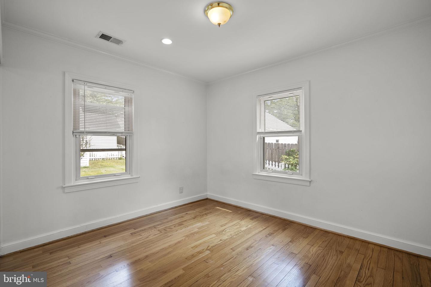 4810 Delaware St Property Photo 6