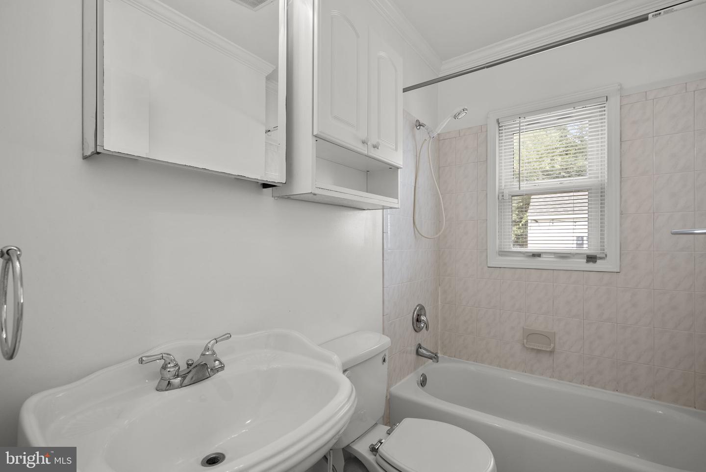 4810 Delaware St Property Photo 7