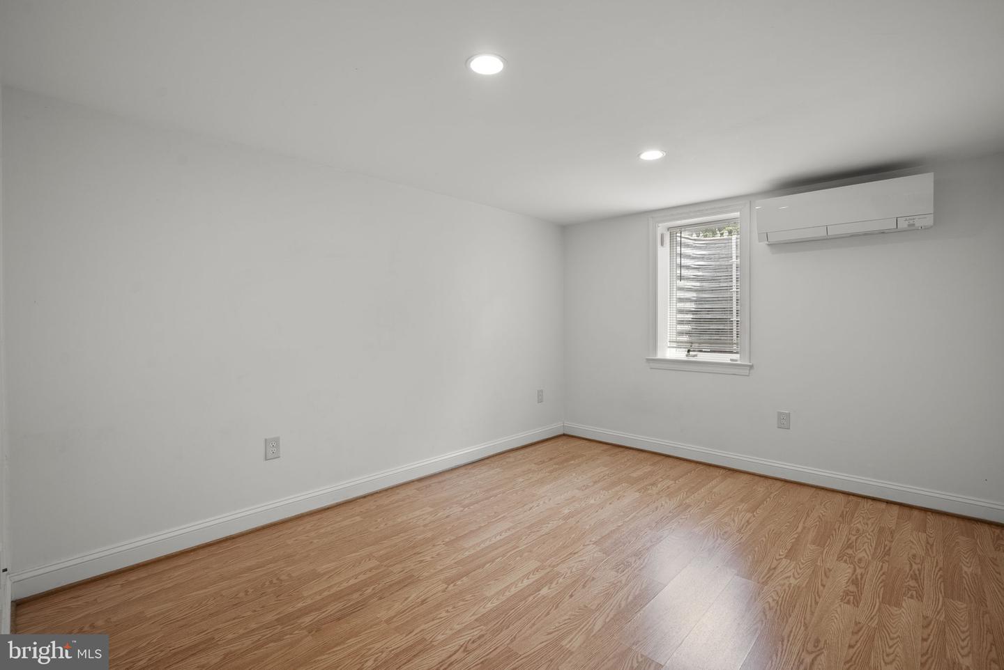 4810 Delaware St Property Photo 10