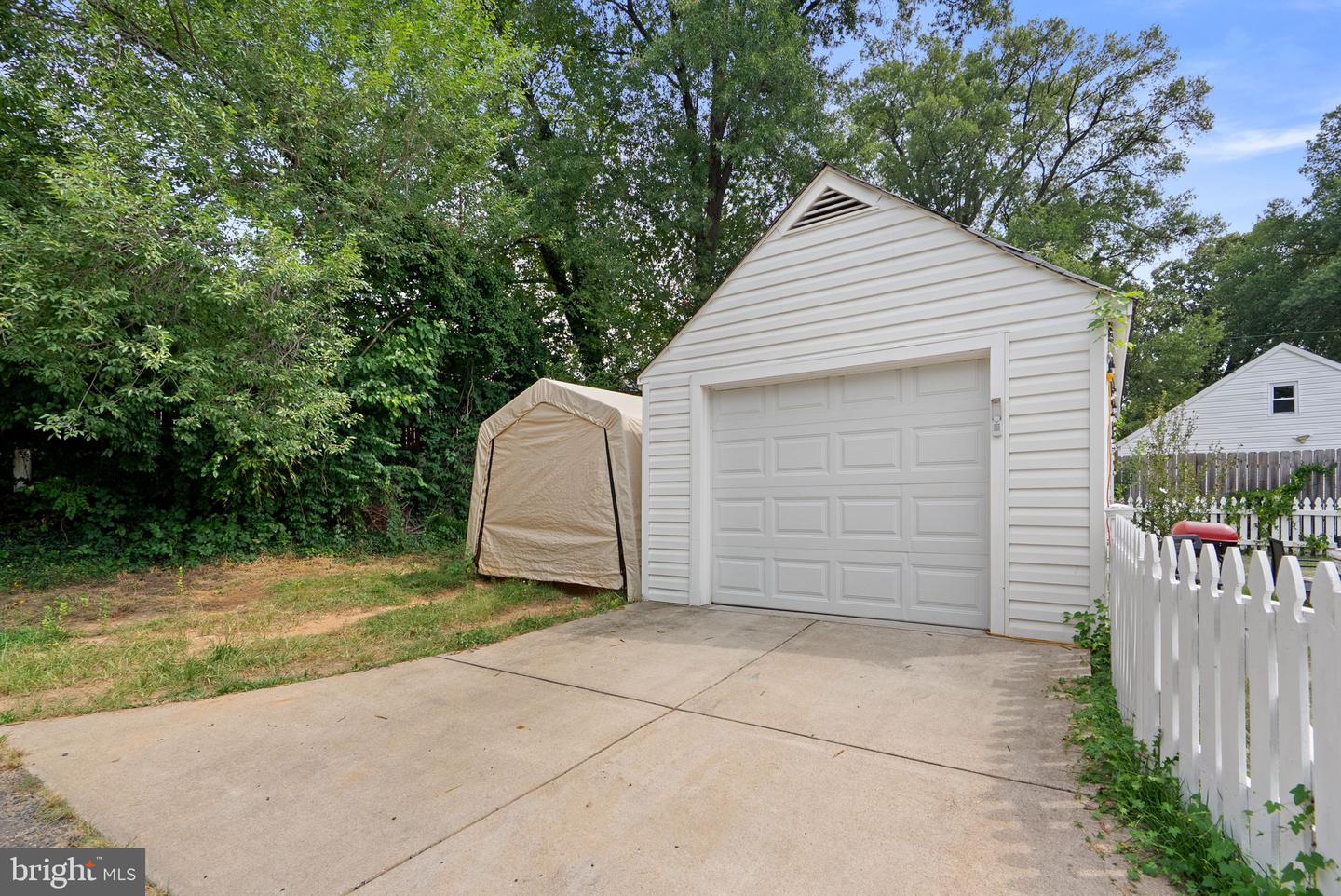 4810 Delaware St Property Photo 15