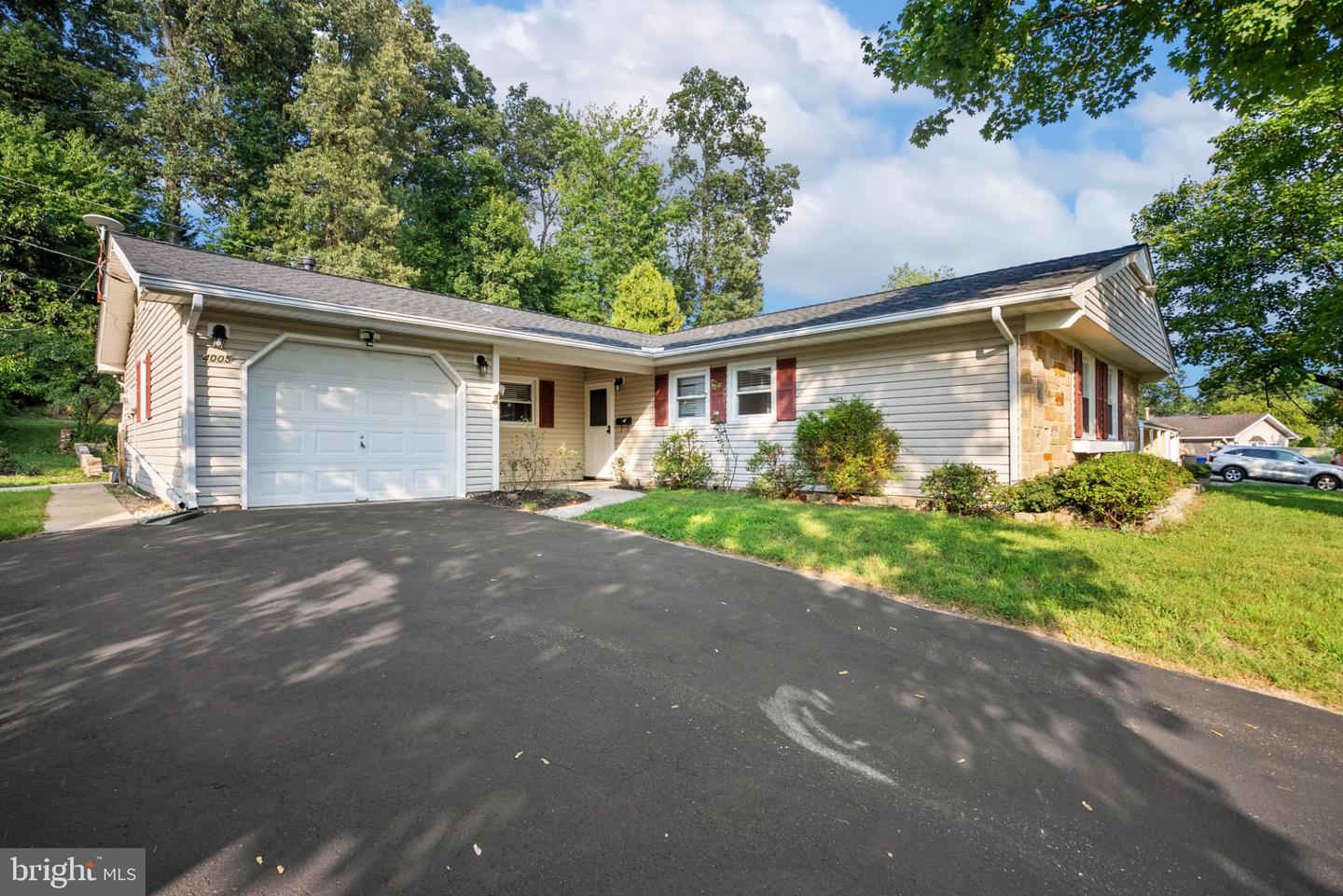 4005 WOODHAVEN LN Property Photo 1