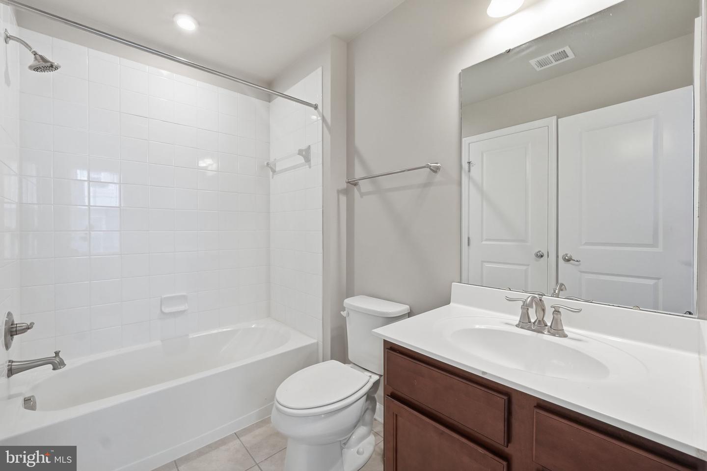 10503 Rawlins Ln Property Photo 3