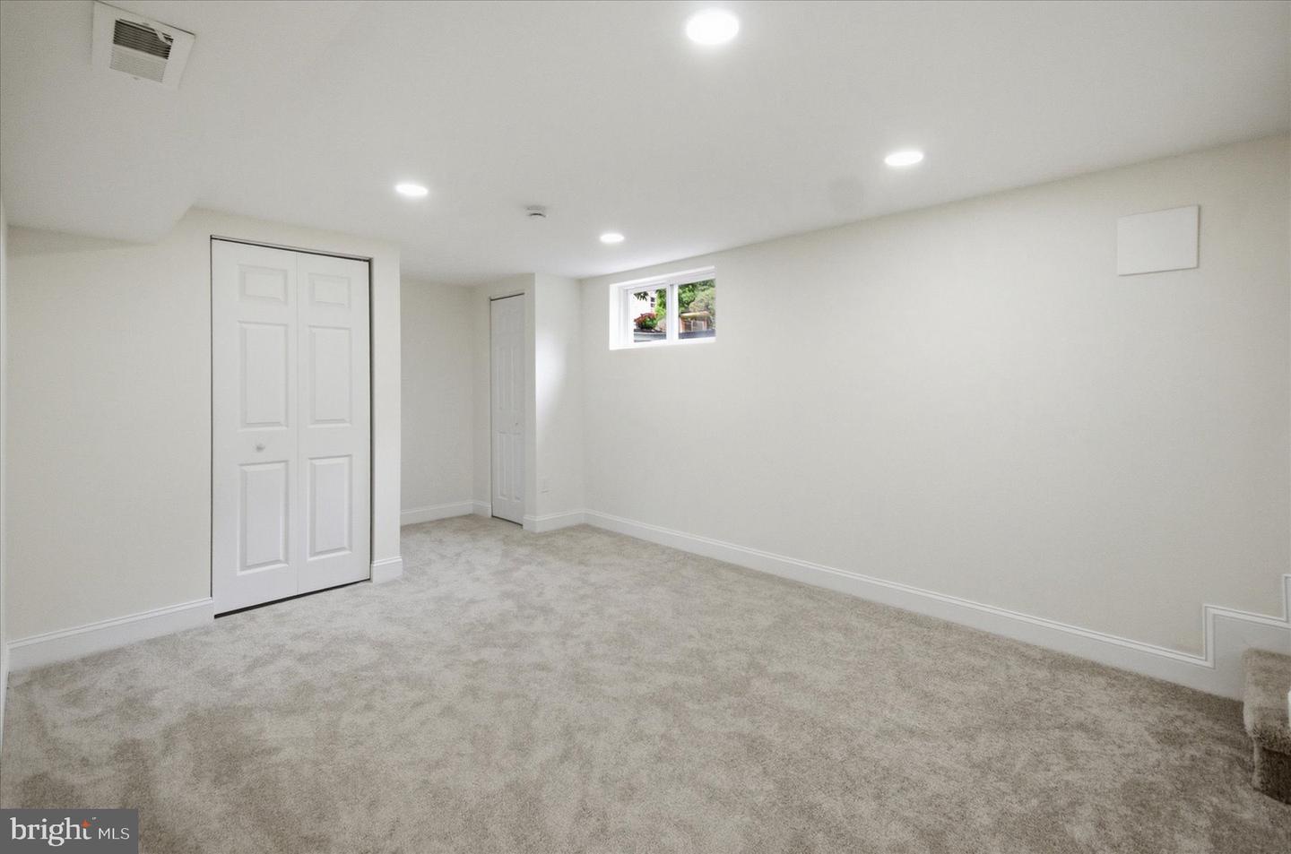 9013 Pinehurst Dr Property Photo 23