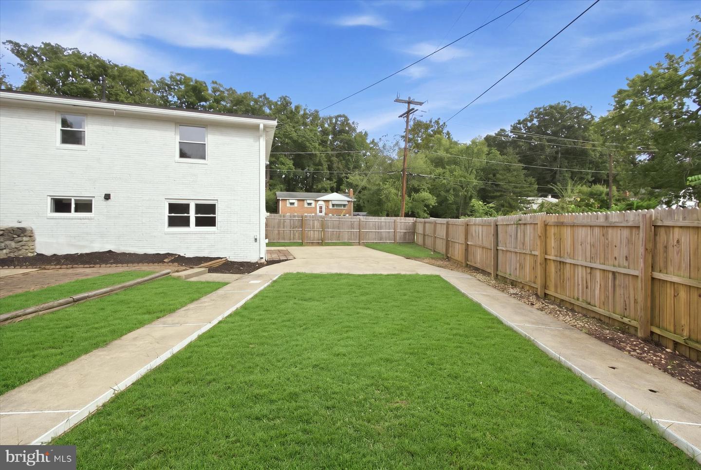 9013 Pinehurst Dr Property Photo 33