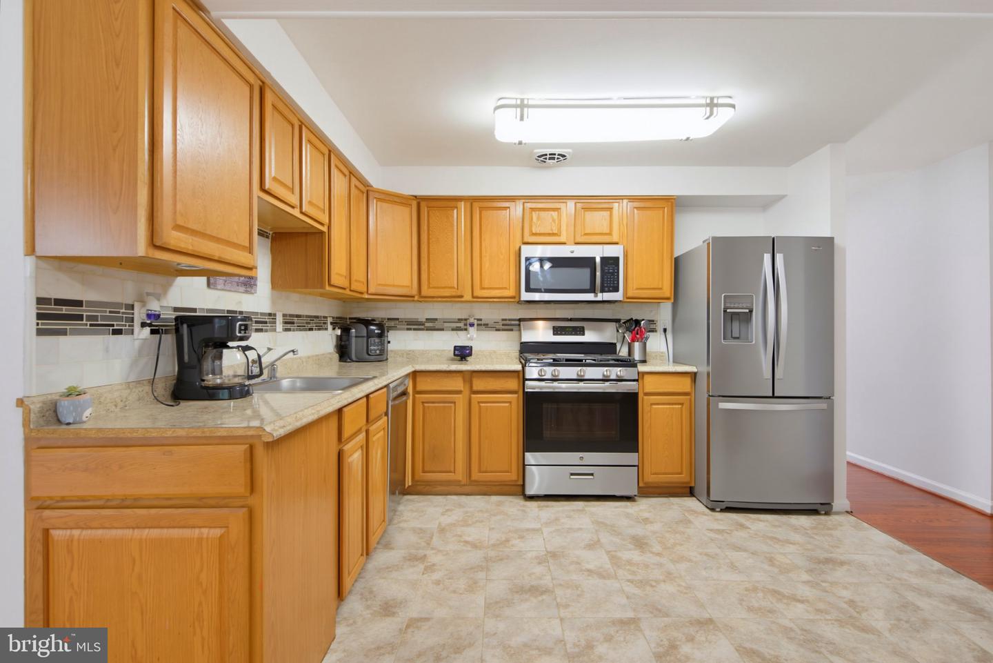 13011 Clarion Rd Property Photo 7