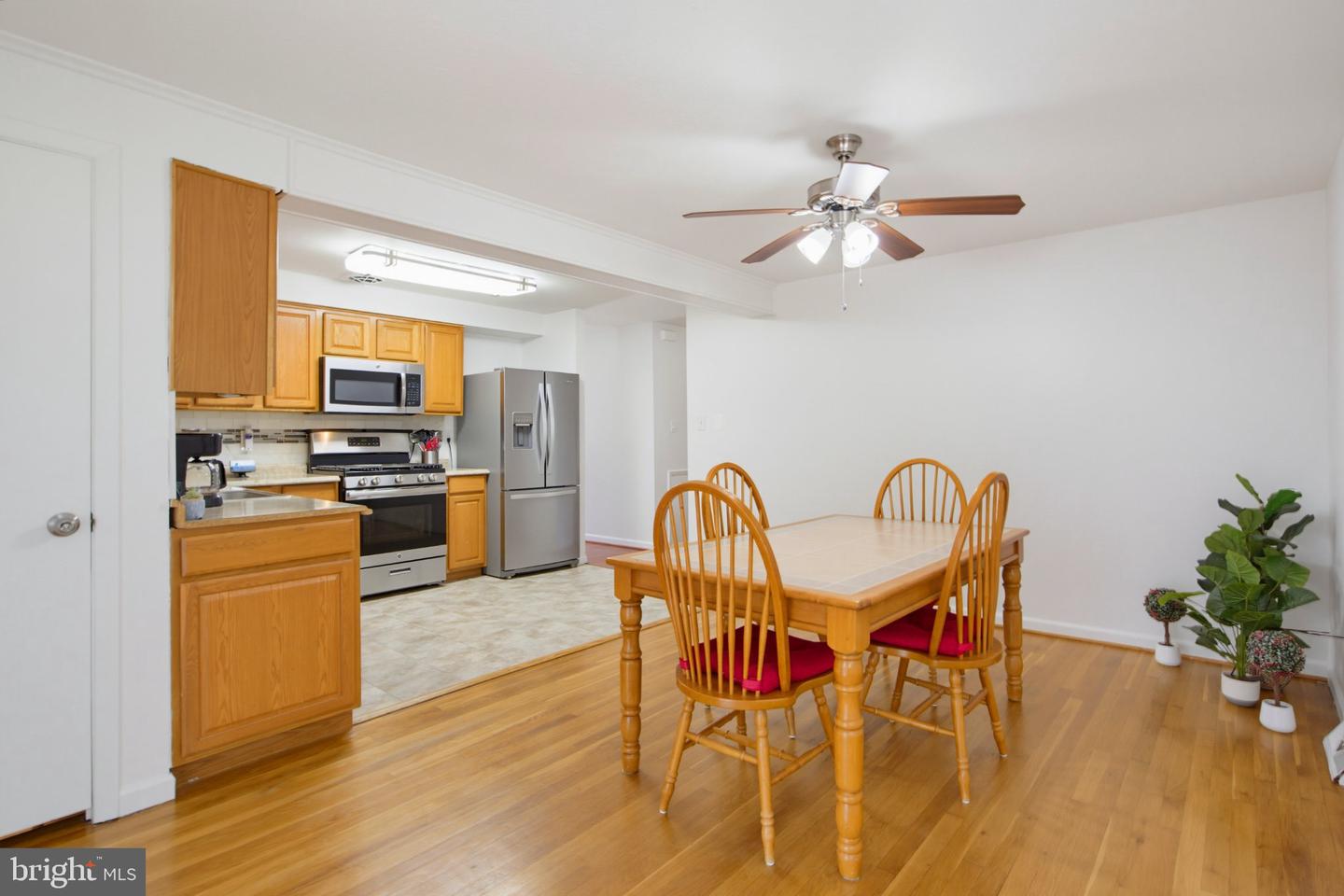 13011 Clarion Rd Property Photo 11