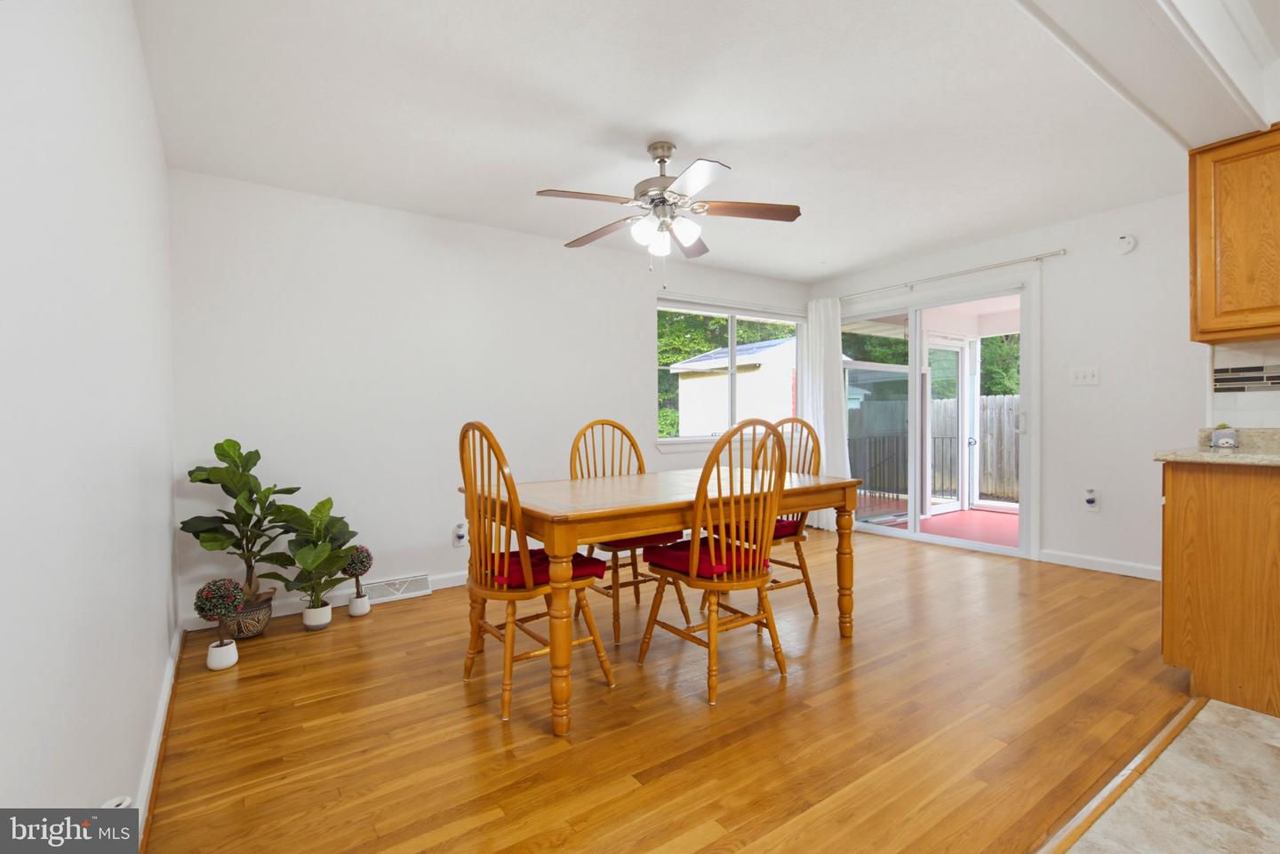 13011 Clarion Rd Property Photo 14