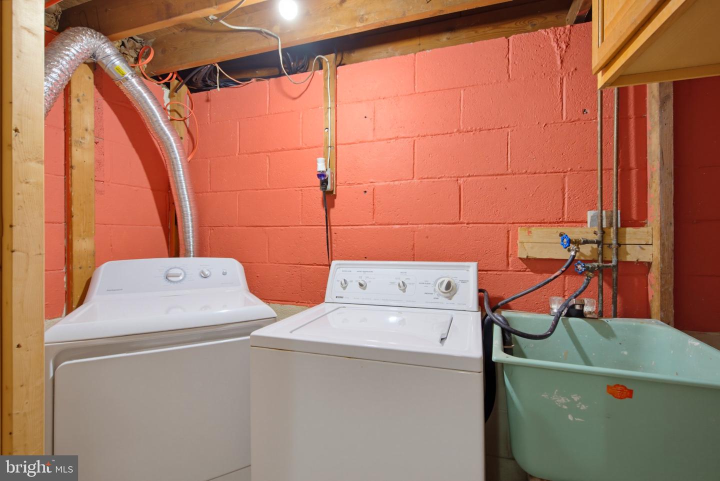 13011 Clarion Rd Property Photo 32