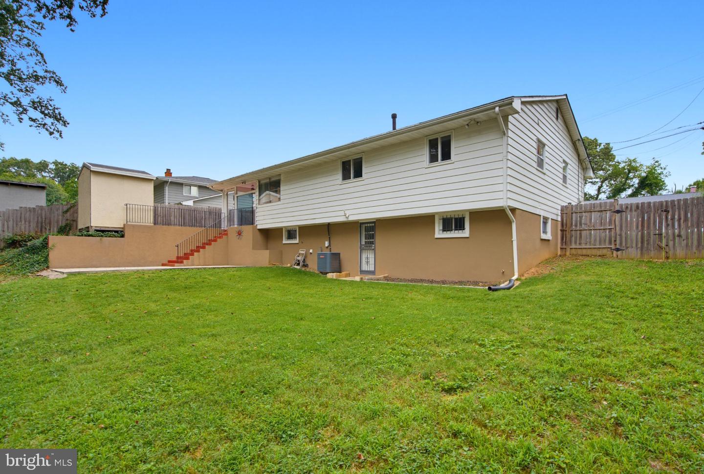 13011 Clarion Rd Property Photo 34
