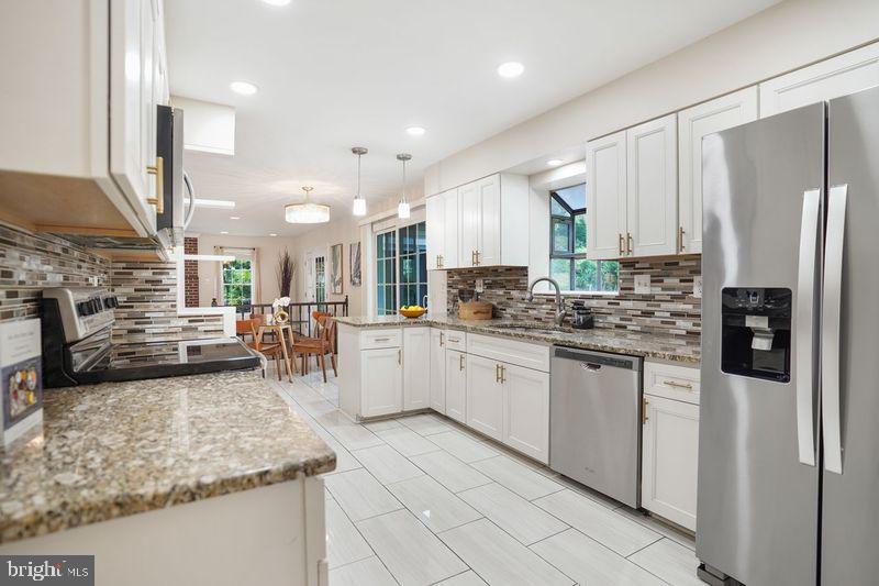6405 Gallery St Property Photo 9