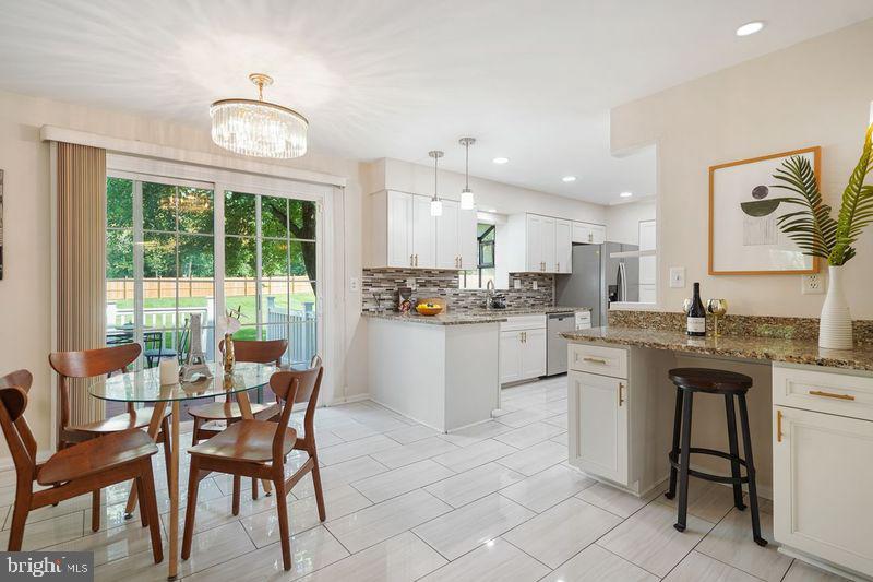 6405 Gallery St Property Photo 10