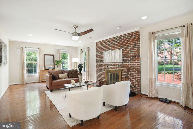 6405 Gallery St Property Photo 14
