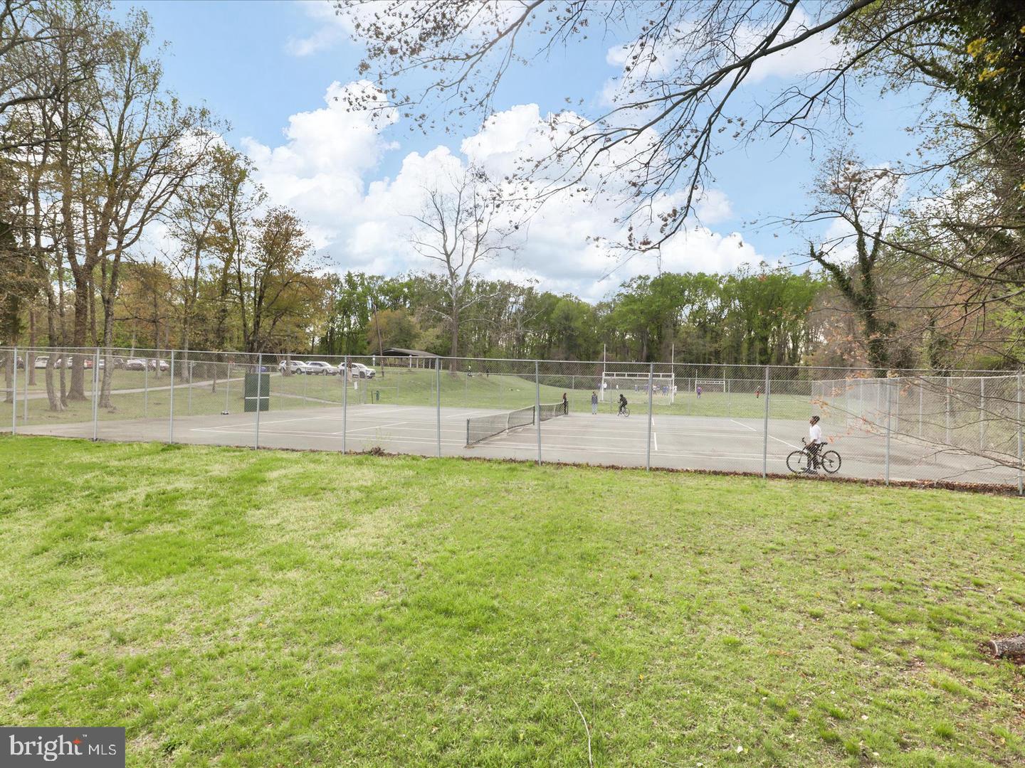 6405 Gallery St Property Photo 48
