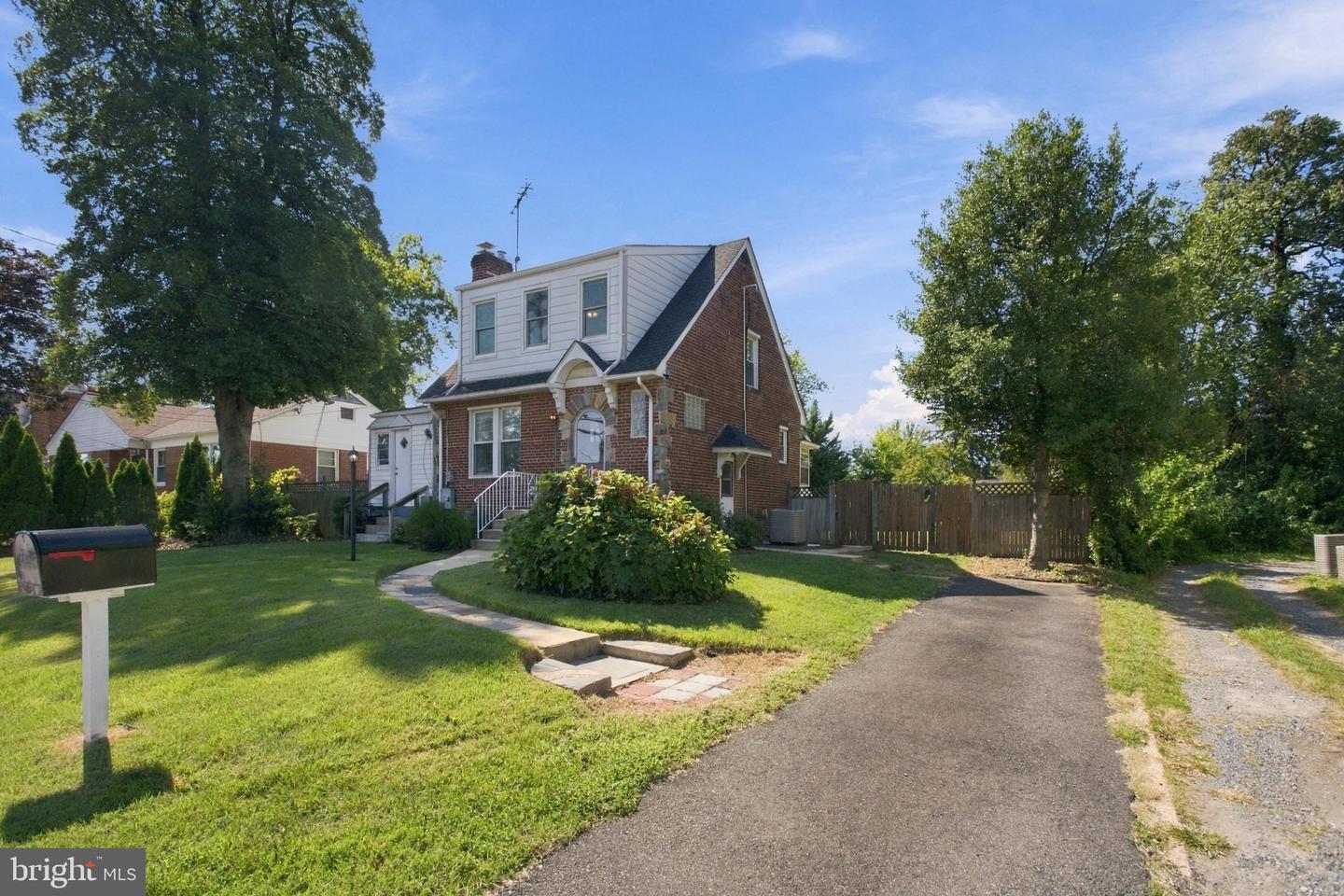 5807 Kentucky Ave Property Photo 2
