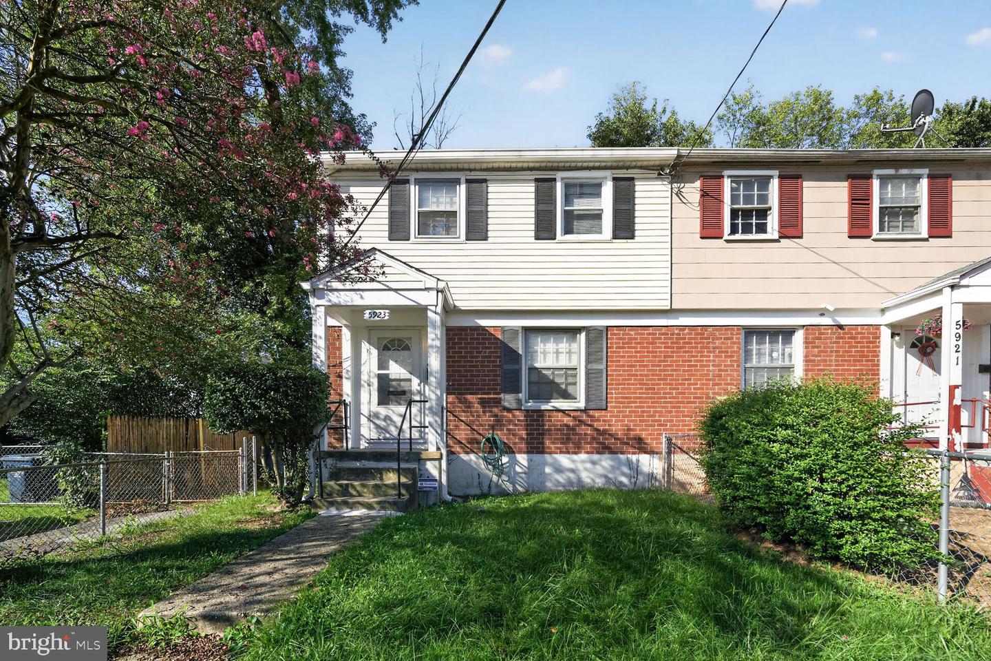 5923 OTTAWA ST Property Photo 1
