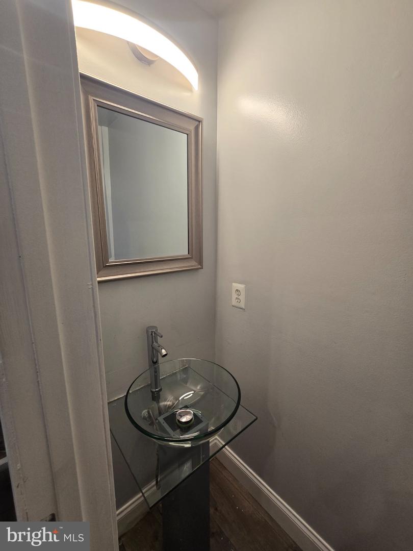MDPG2218158 Property Photo 24