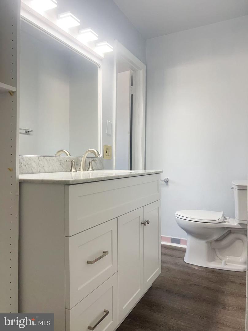 12914 Claxton Dr #4-h Property Photo 8