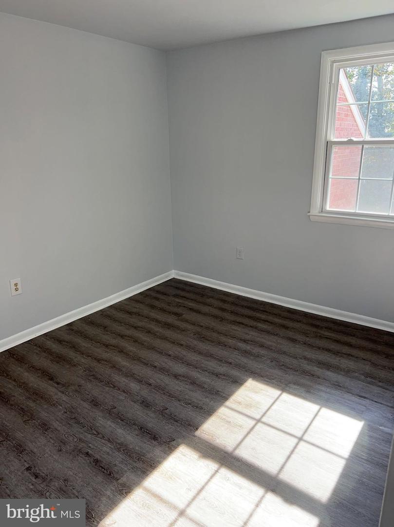 12914 Claxton Dr #4-h Property Photo 11