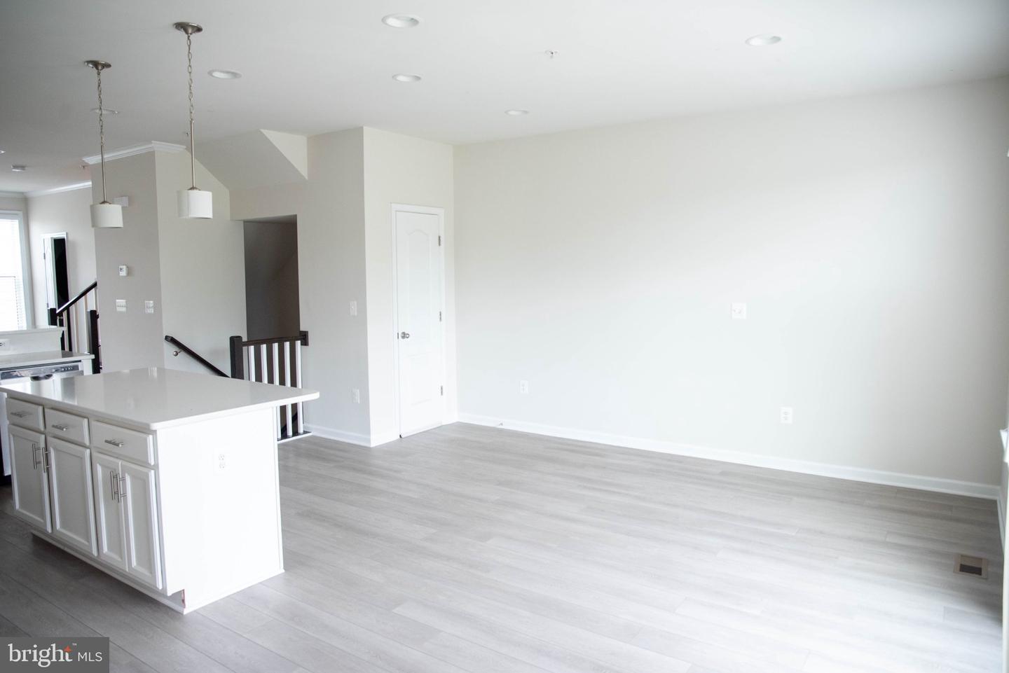 10334 Vista Meadow Way Property Photo 3