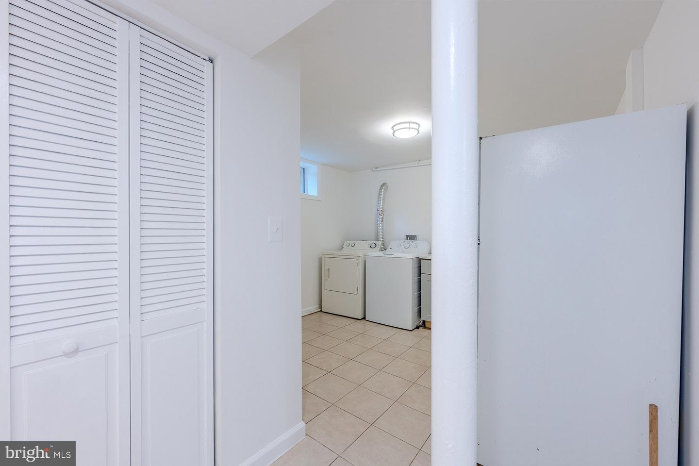 9737 51st Ave Property Photo 18